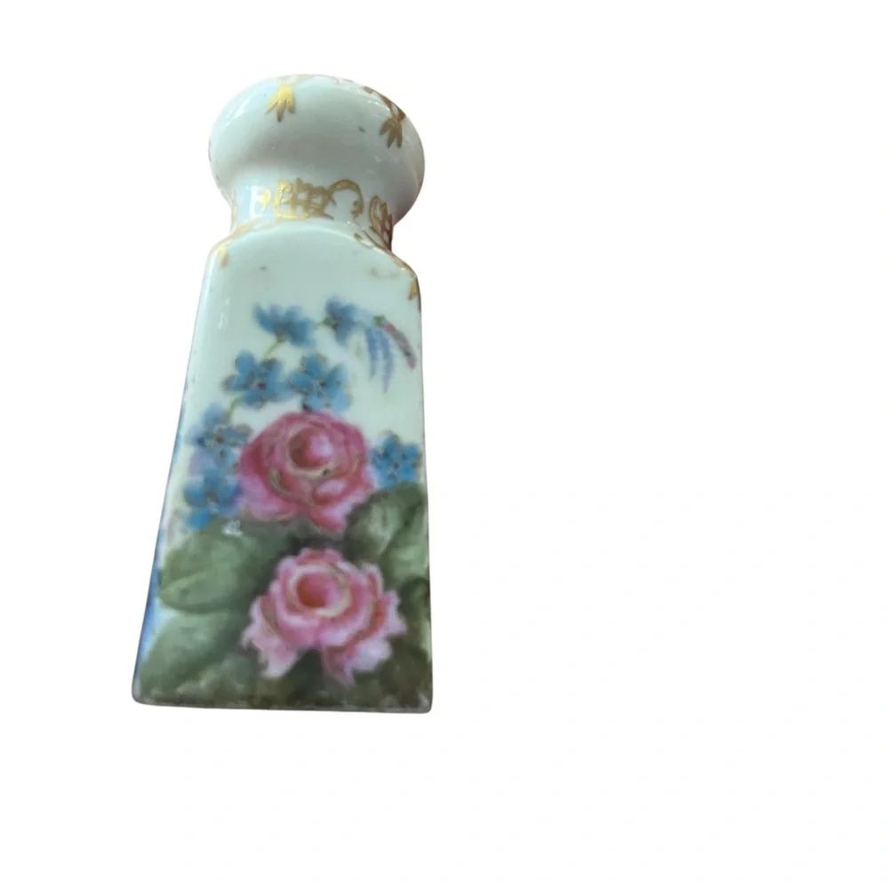 Antique Hand Painted Floral Gold Salt And Pepper Shakers